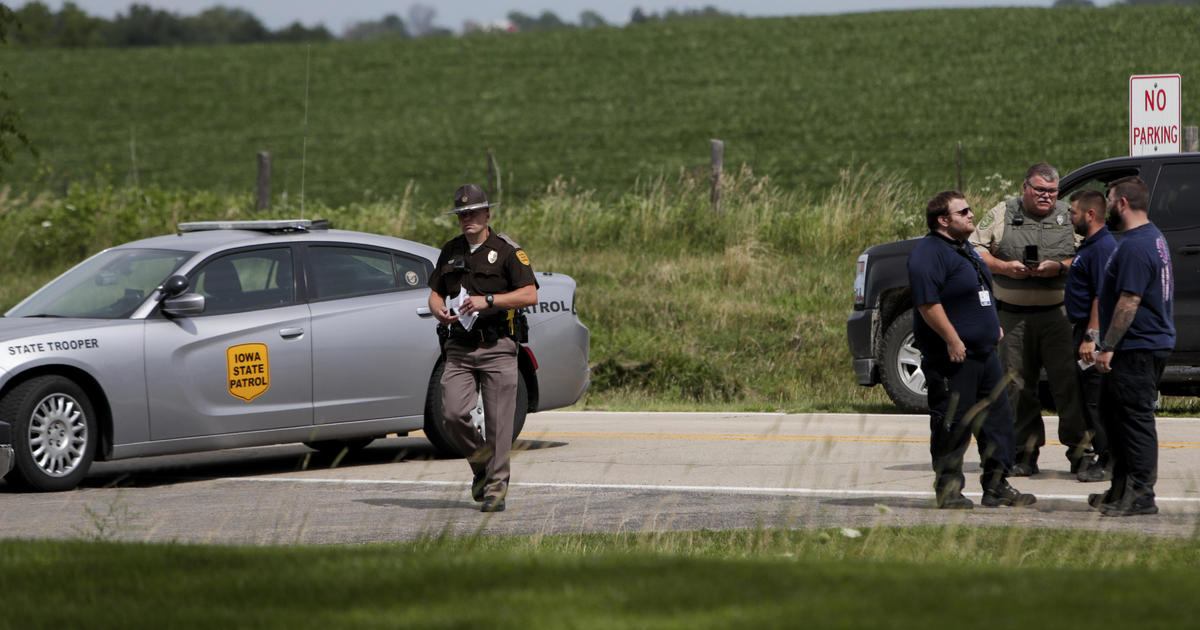 Police: Gunman kills 3 at Iowa state park; shooter dead