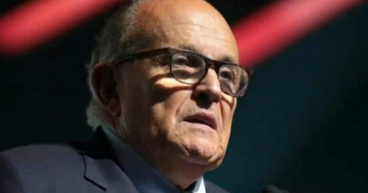 Giuliani seeks delay of testimony before Georgia grand jury investigating Trump