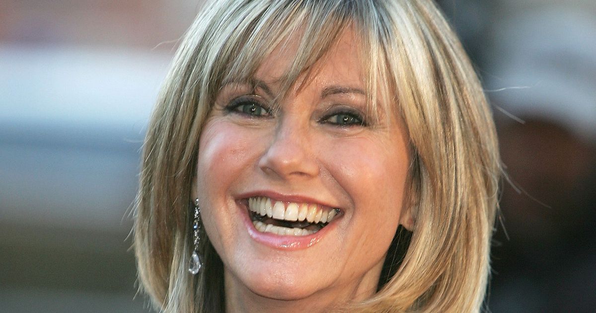 Early signs of breast cancer as Olivia Newton-John dies from cruel disease