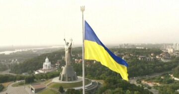 Ukraine celebrates independence day as war marks six months