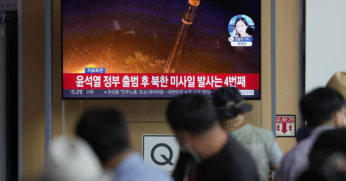 North Korea resumes missiles tests, firing two suspected cruise missiles