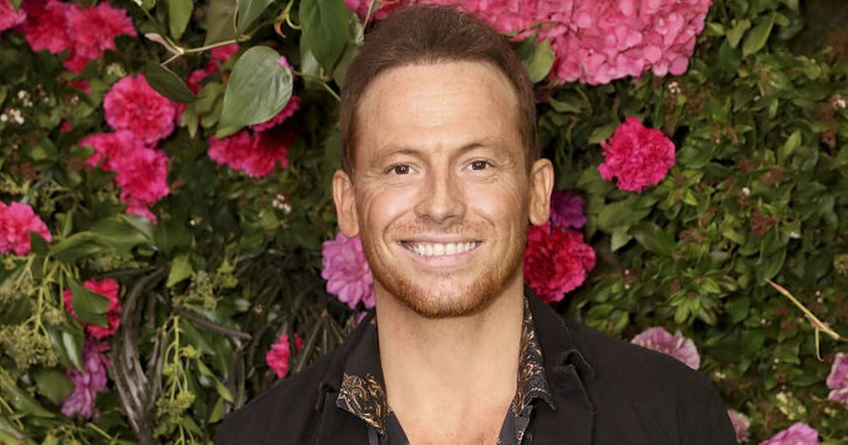 Joe Swash called ‘true gent’ for carrying 95-year-old into hospital