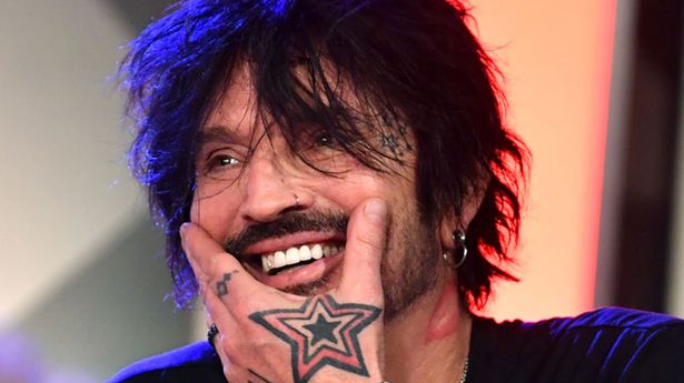 Mötley Crüe's Tommy Lee horrifies fans with graphic full-frontal nudity snap