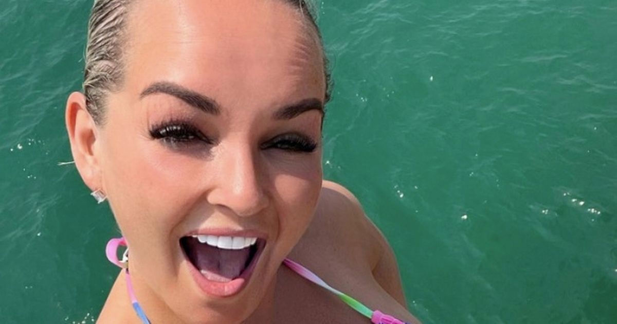 Jennifer Ellison showcases amazing 3st weight loss in holiday bikini snaps