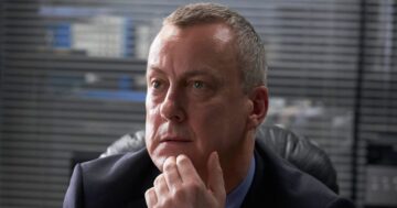 Stephen Tompkinson accused of 'inflicting grievous bodily harm on a dad'